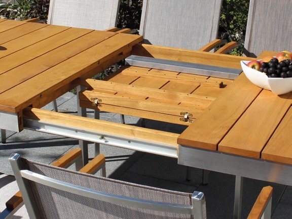 Tisch Venezia IV 200/250cm Robinienholz