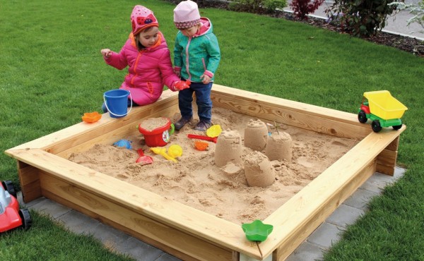 Sandkasten aus Lärche 150 cm